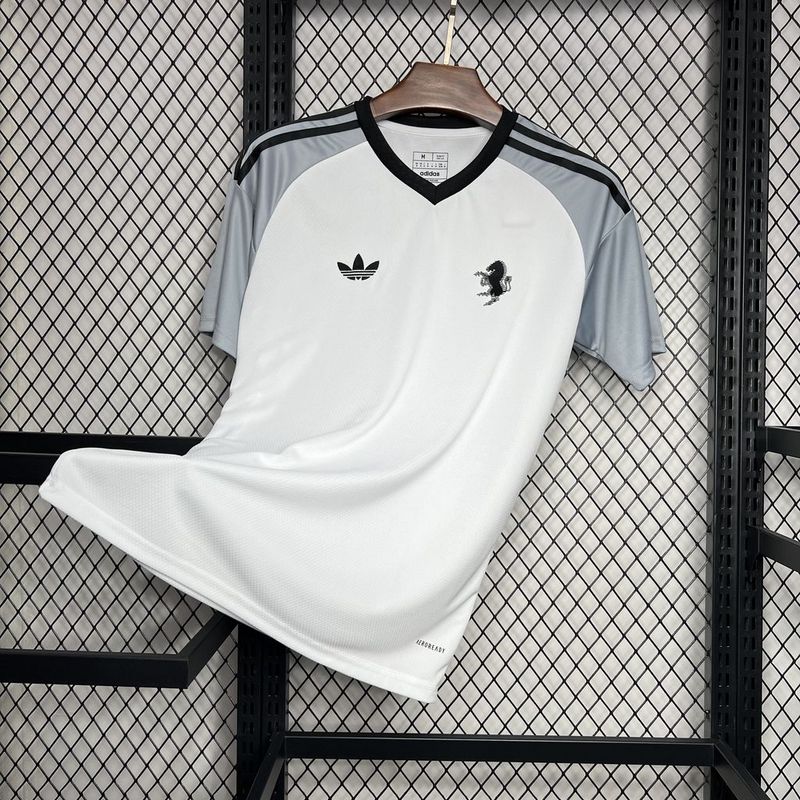Camisa da Juventus 24/25  Pré-jogo