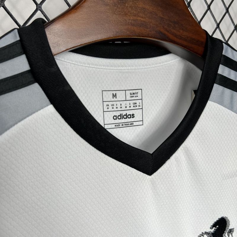 Camisa da Juventus 24/25  Pré-jogo