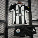 Kit Infantil Newcastle United 24/25 - Preto/Branco